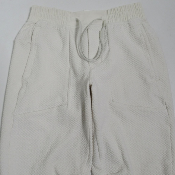 Lululemon Men's At Ease Jogger Heathered Light Ivory / White Size XS - Picture 2 of 12